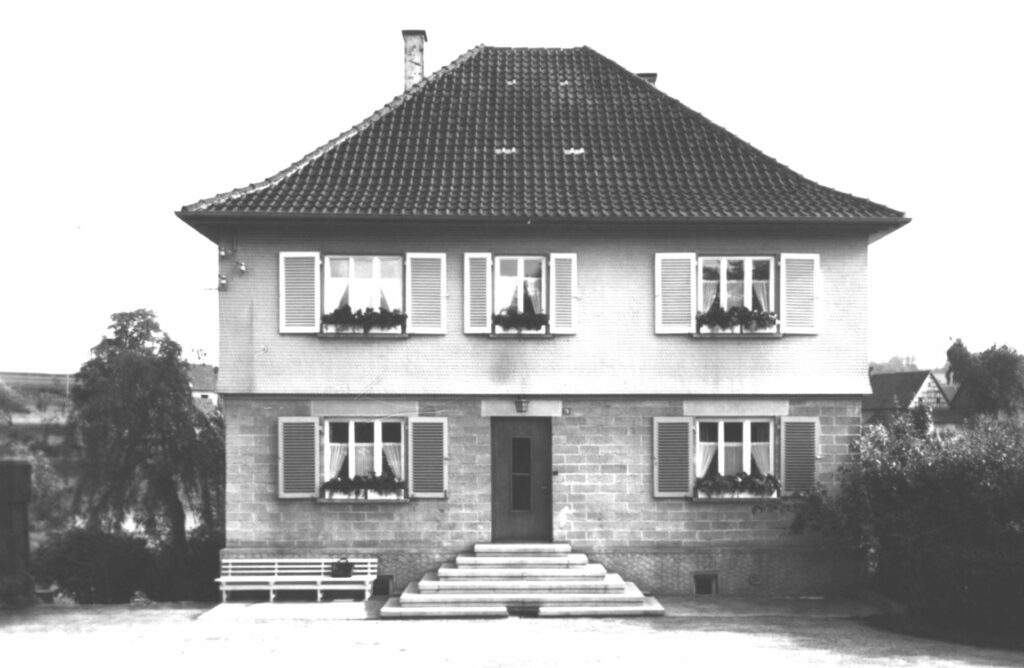 Gschwend - Frickenhofer Str - Hausnummer 28 - 1934000000